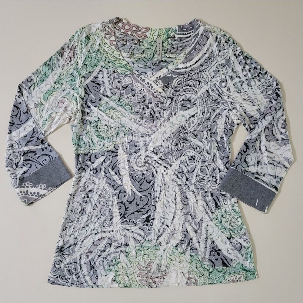 Cubism Women's V-neck Abstract Pattern Top - Picture 1 of 9